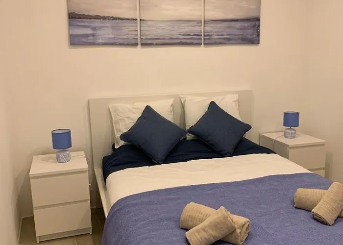 דירה In The Center By The Sea At *